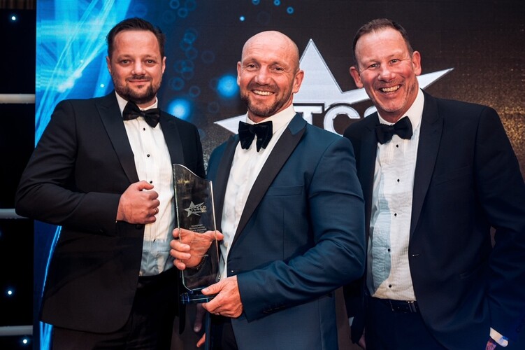 A Spectacular Evening at the TCS&D Awards 2023: Myriad Parts Presents the Award to Marshall Fleet Solutions